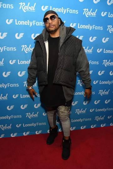 Red carpet arrival — Lonely Fans global screening tour
